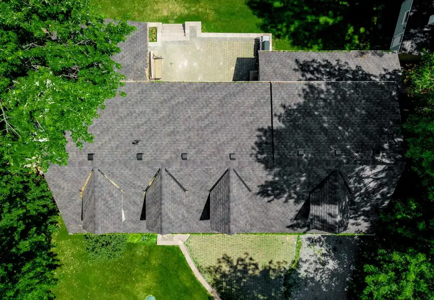Shingles project by Reid’s Roofing