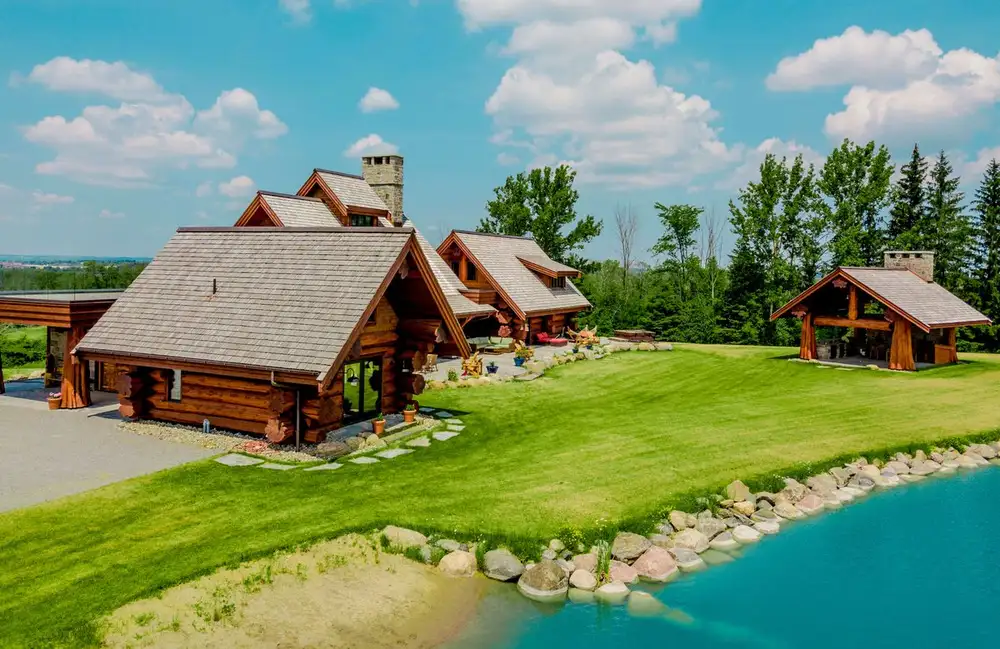 Cedar project by Reid’s Roofing